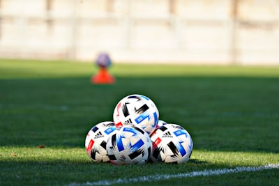 مباراةالأهليوالعينمواجهةناريةبينعمالقةالكرةالعربية